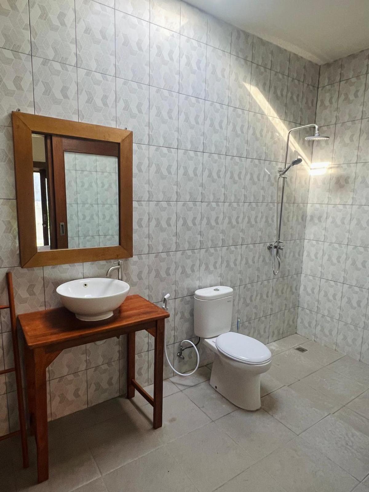 Wiryaroja Guest House Canggu Extérieur photo